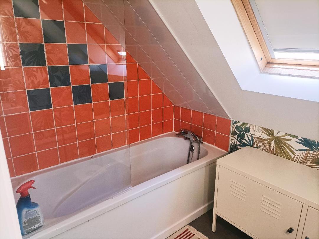 100 M De La Apartment